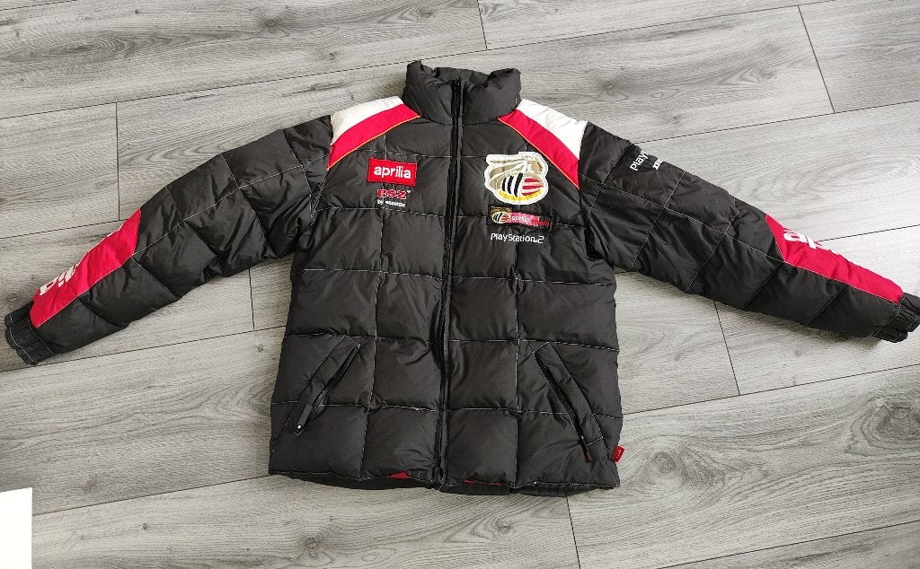 Vintage Aprilia Racing pufferjas - Playstation 2 (MAAT L), Ophalen, Maat 52/54 (L), Blauw, Aprillia