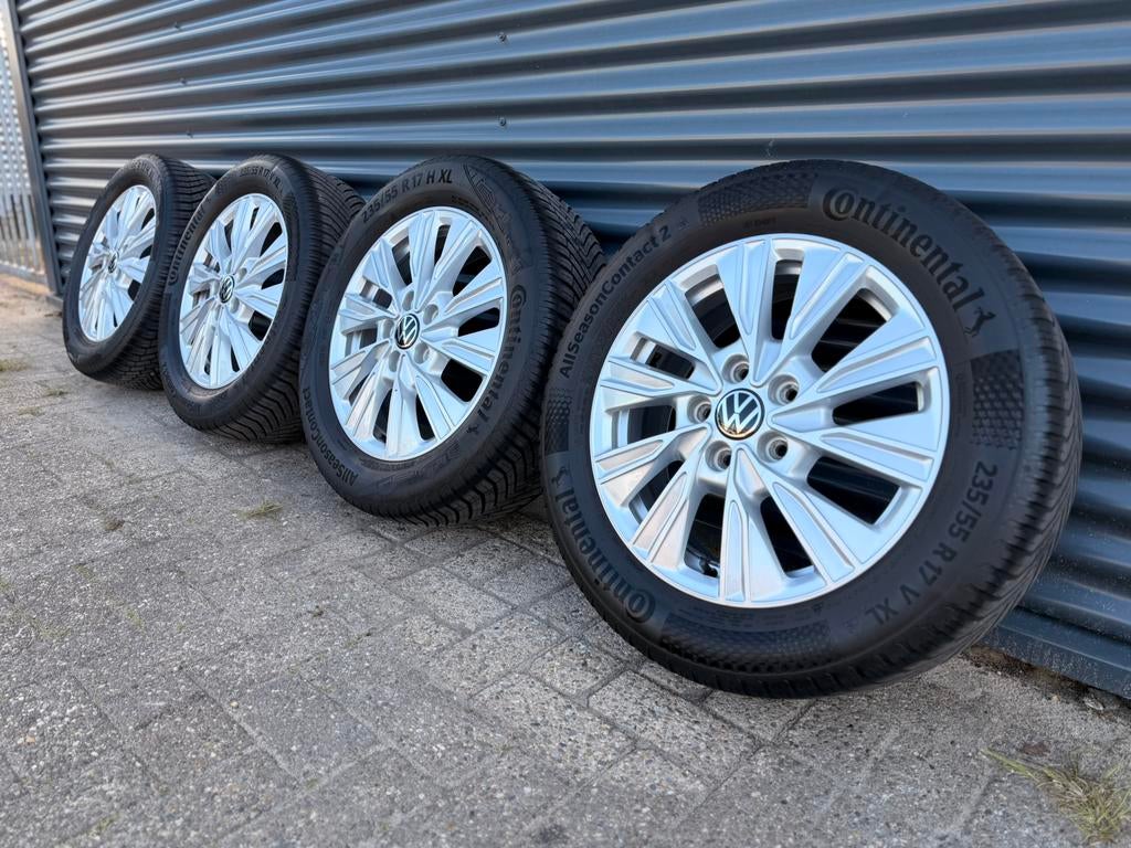 OEM VW Dundrod 17 inch 5x120 T7 Multivan T6 T6.1 AllSeason, Ophalen, Gebruikt, Banden en Velgen, 17 inch