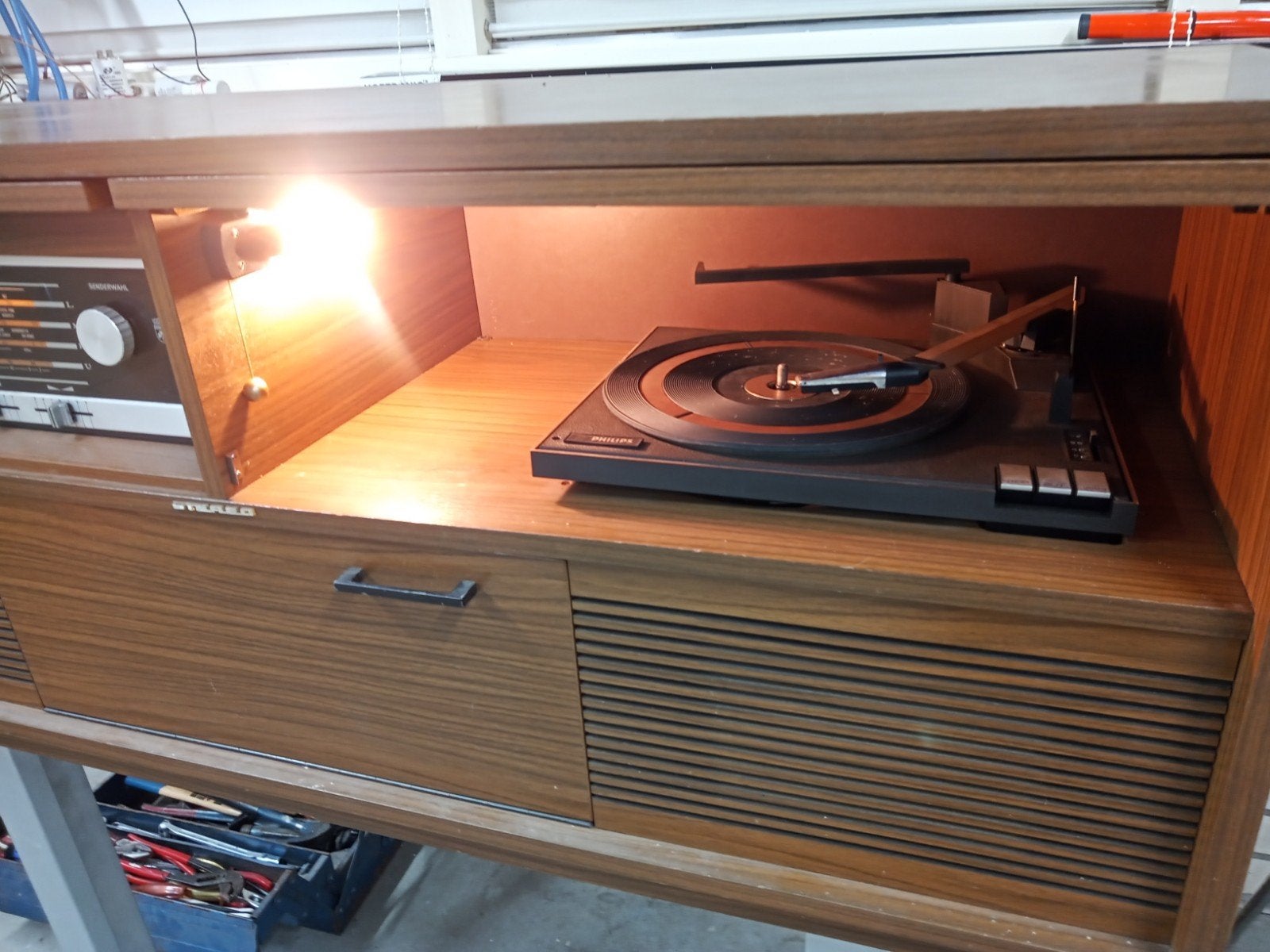 Grundig Stereoplatenmeubel met Radio - Platenspeler defect, Ophalen of Verzenden, Niet werkend, Platenspeler, Overige merken