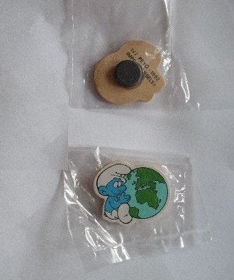 Smurfen smurf sport magneten wereldbol magneet klein, Verzamelen, Smurfen, Ophalen of Verzenden, Zo goed als nieuw, Overige Smurfen