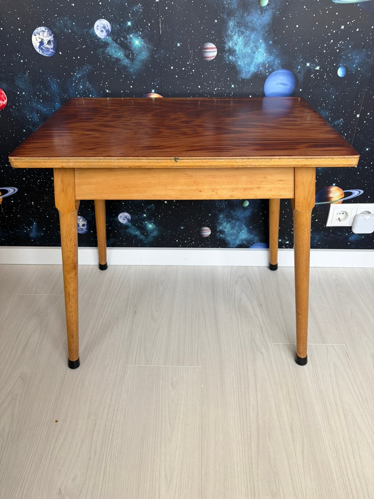 Retro tafeltje - kleuterklas, Ophalen, Huis en Inrichting