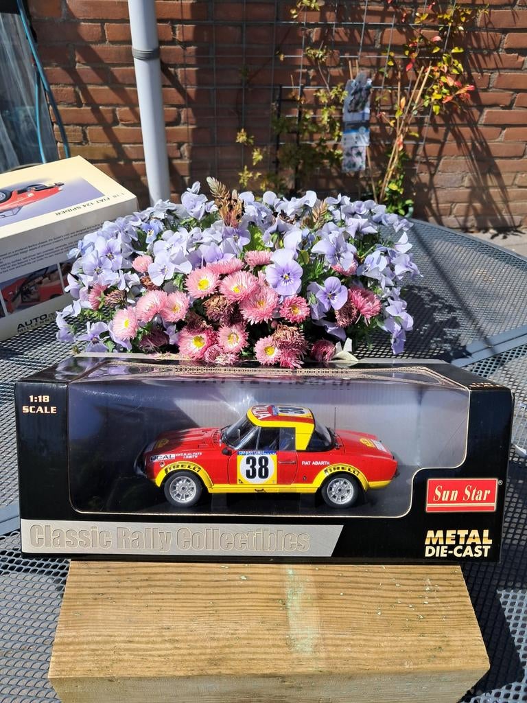 Sun Star Fiat Abarth 124 Spider Rally 1:18 - Nieuw in doos, Hobby en Vrije tijd, Modelauto's | 1:18, Ophalen of Verzenden, Nieuw
