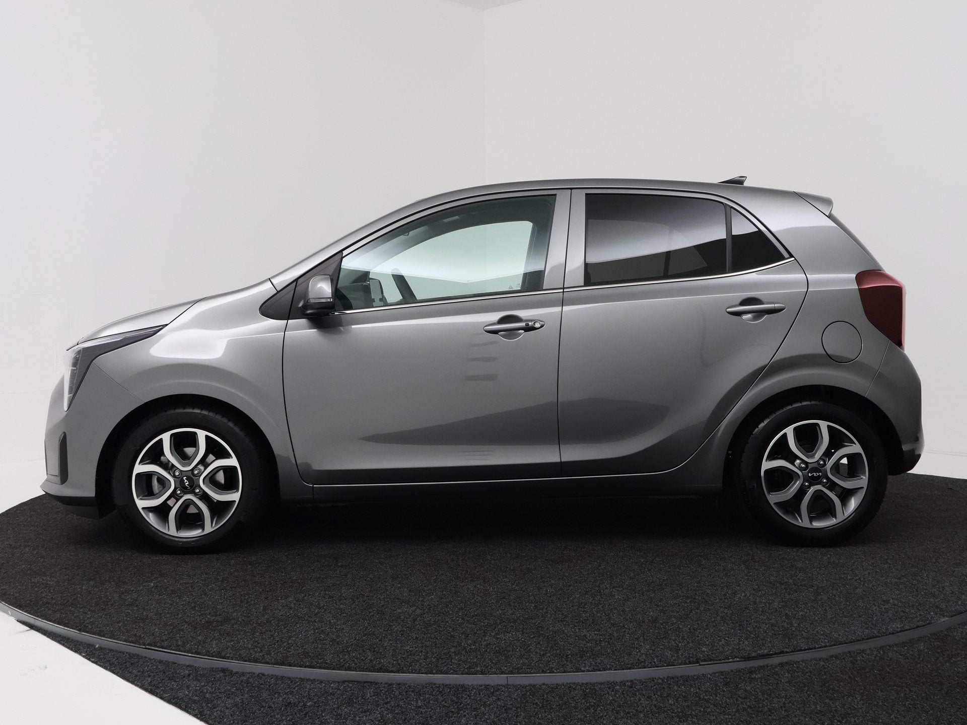 Kia Picanto 1.0 DPI ExecutiveLine | Stuur-/Stoelverwarming |, Voorwielaandrijving, 12 maanden, Stof, 4 stoelen