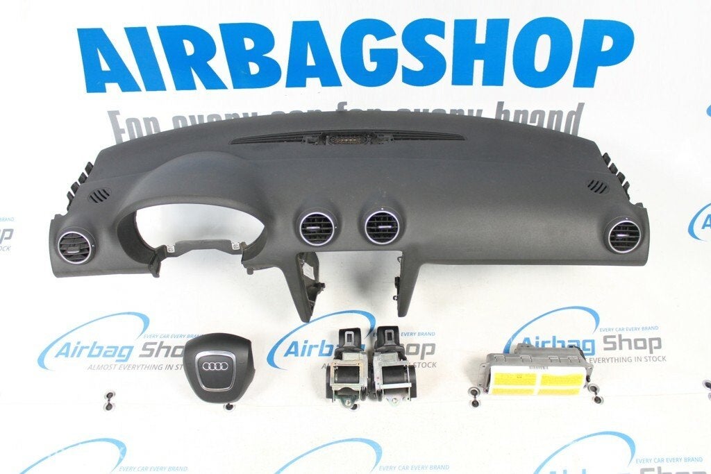 Airbag set - Dashboard zwart 4 spaak Audi A3 8P (2005-2012)