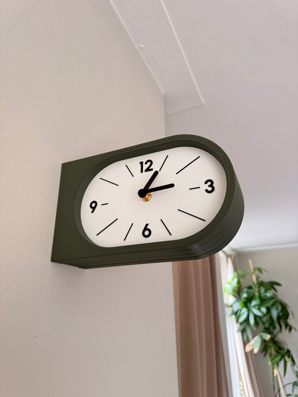 Moderne Wandklok - Diverse Kleuren, Huis en Inrichting, Analoog, Werkt op batterijen, Nieuw, Ophalen of Verzenden