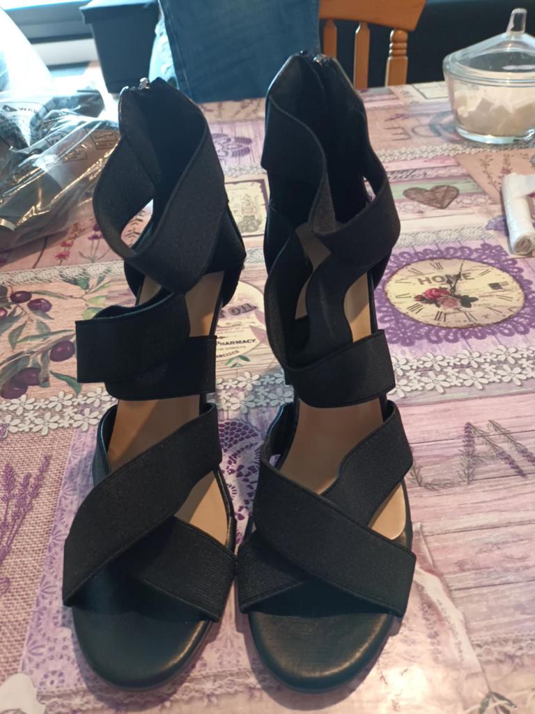 Zwarte sandalen met hoge hakken, maat 38, Kleding | Dames, Schoenen, Ophalen, Zo goed als nieuw, Zwart, Schoenen met hoge hakken