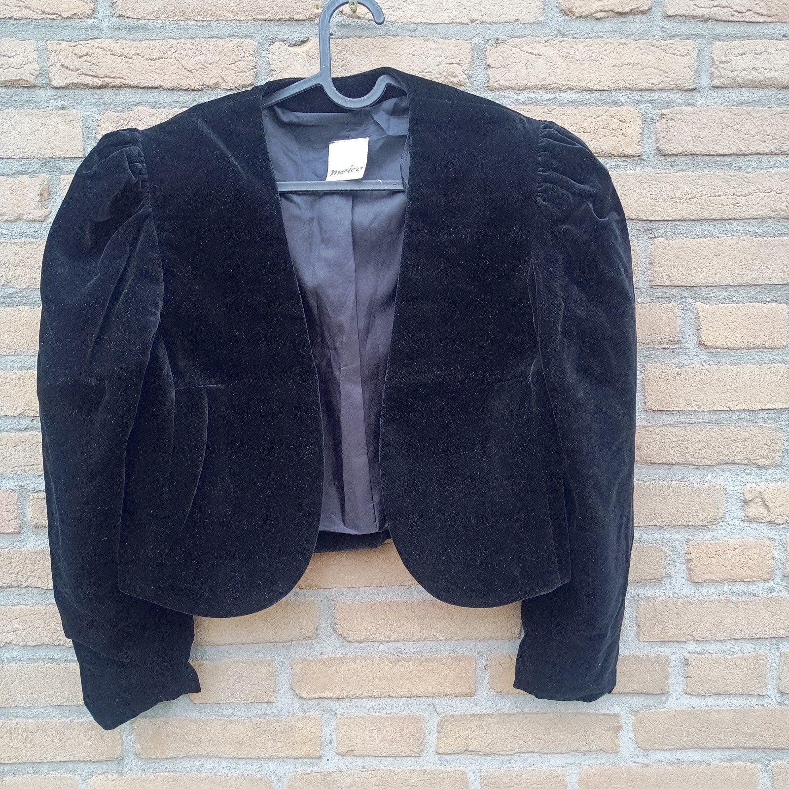 Meico 40 dirndl bolero fluweel zo goed als nieuw, Meico, Ophalen of Verzenden, Zo goed als nieuw, Maat 38/40 (M)
