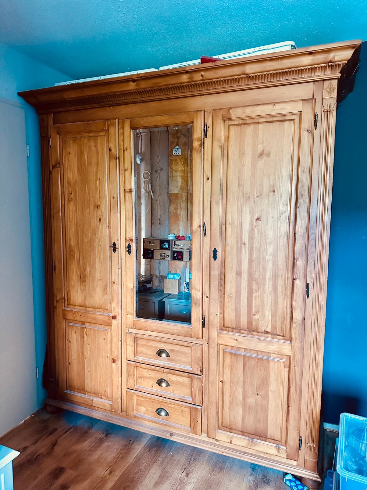 Grenen slaapkamer kast met spiegel hang en leg gedeelte, Gebruikt, 200 cm of meer, 150 tot 200 cm, Grenenhout