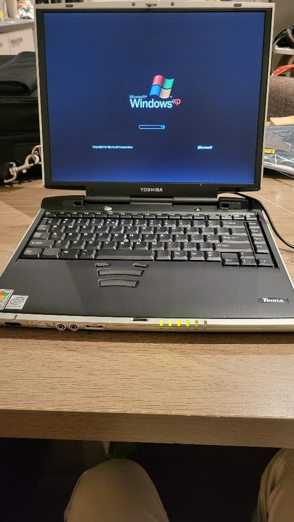 Toshiba Tecra T9000 met veel extra's, Computers en Software, Vintage Computers, Ophalen of Verzenden