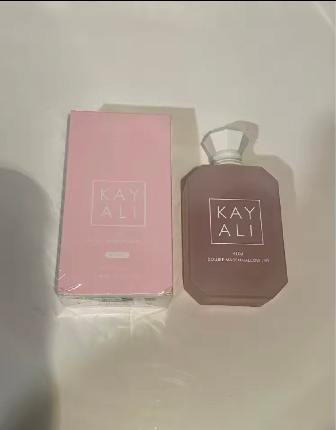KAYALI Yum Boujee Marshmallow | 81 Eau de Parfum, Sieraden, Tassen en Uiterlijk, Uiterlijk | Parfum, Verzenden, Nieuw