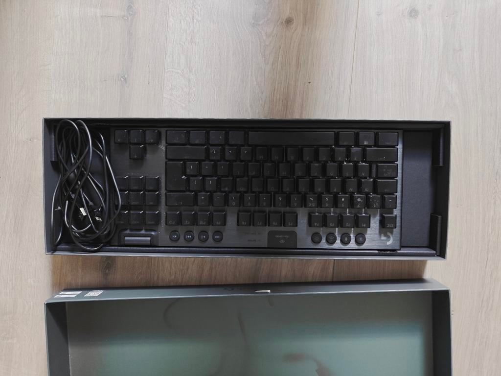 Logitech G915 TKL LIGHTSPEED Draadloos Gaming Toetsenbord, Computers en Software, Toetsenborden, Zo goed als nieuw, Qwerty, Draadloos