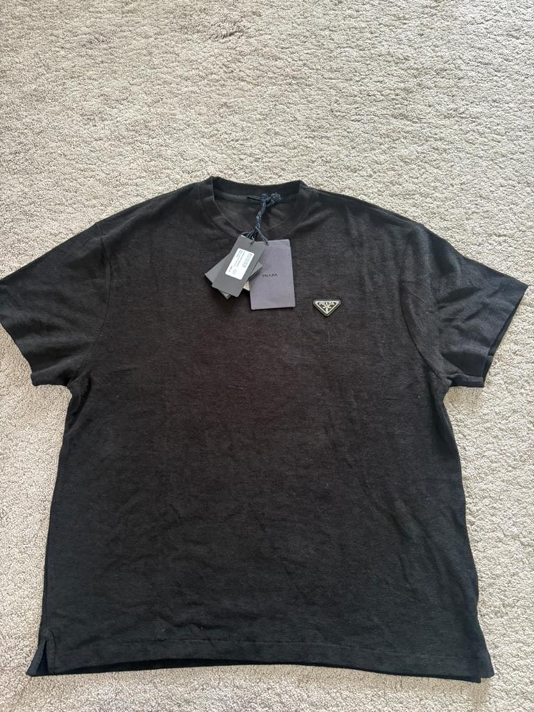 Prada badstof shirt - Nieuw met prijskaartje, Kleding | Heren, T-shirts, Nieuw, Overige maten, Zwart, Ophalen
