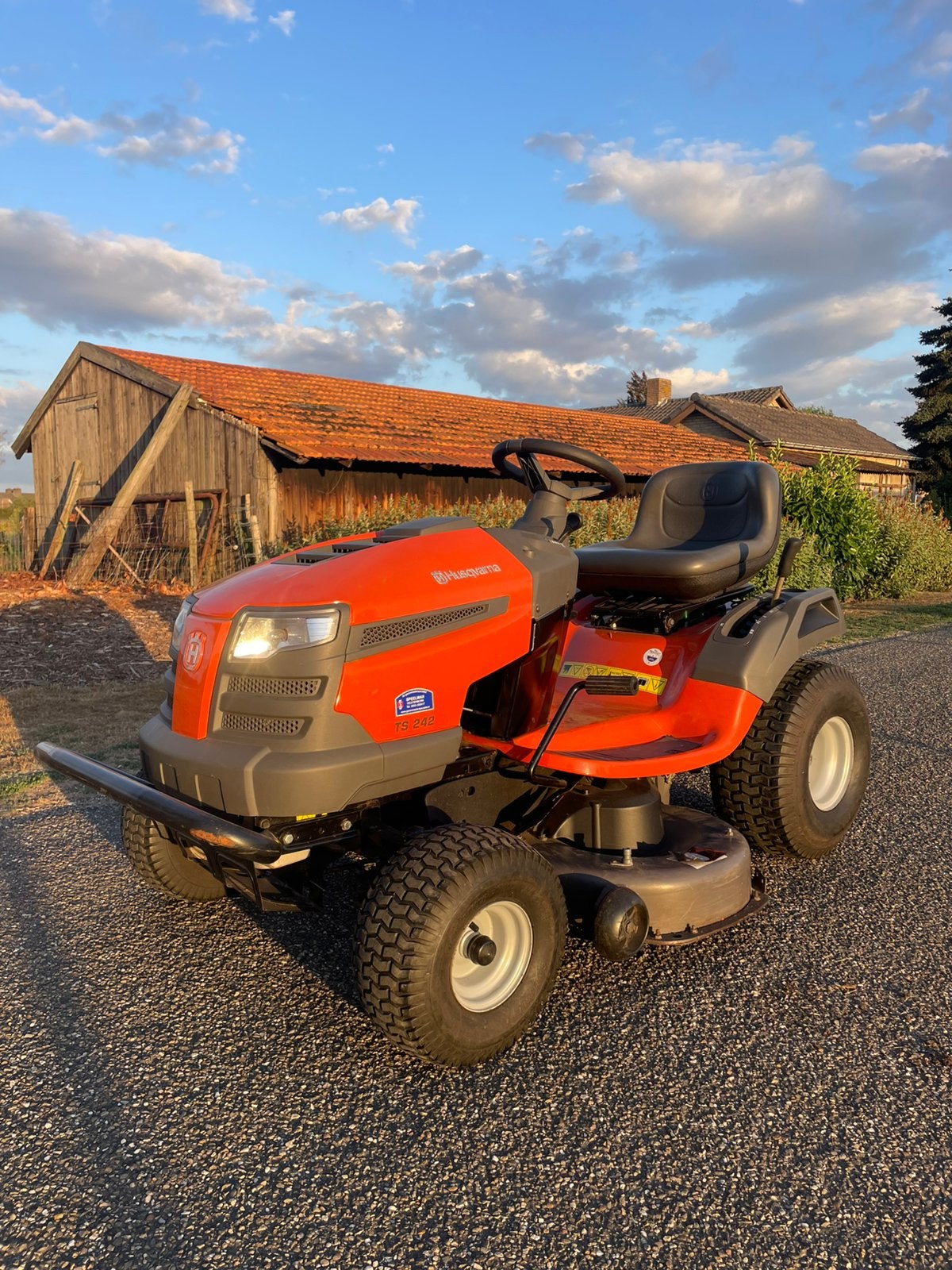 Husqvarna TS242 zitmaaier, Tuin en Terras, Zitmaaiers, Ophalen of Verzenden, Zo goed als nieuw