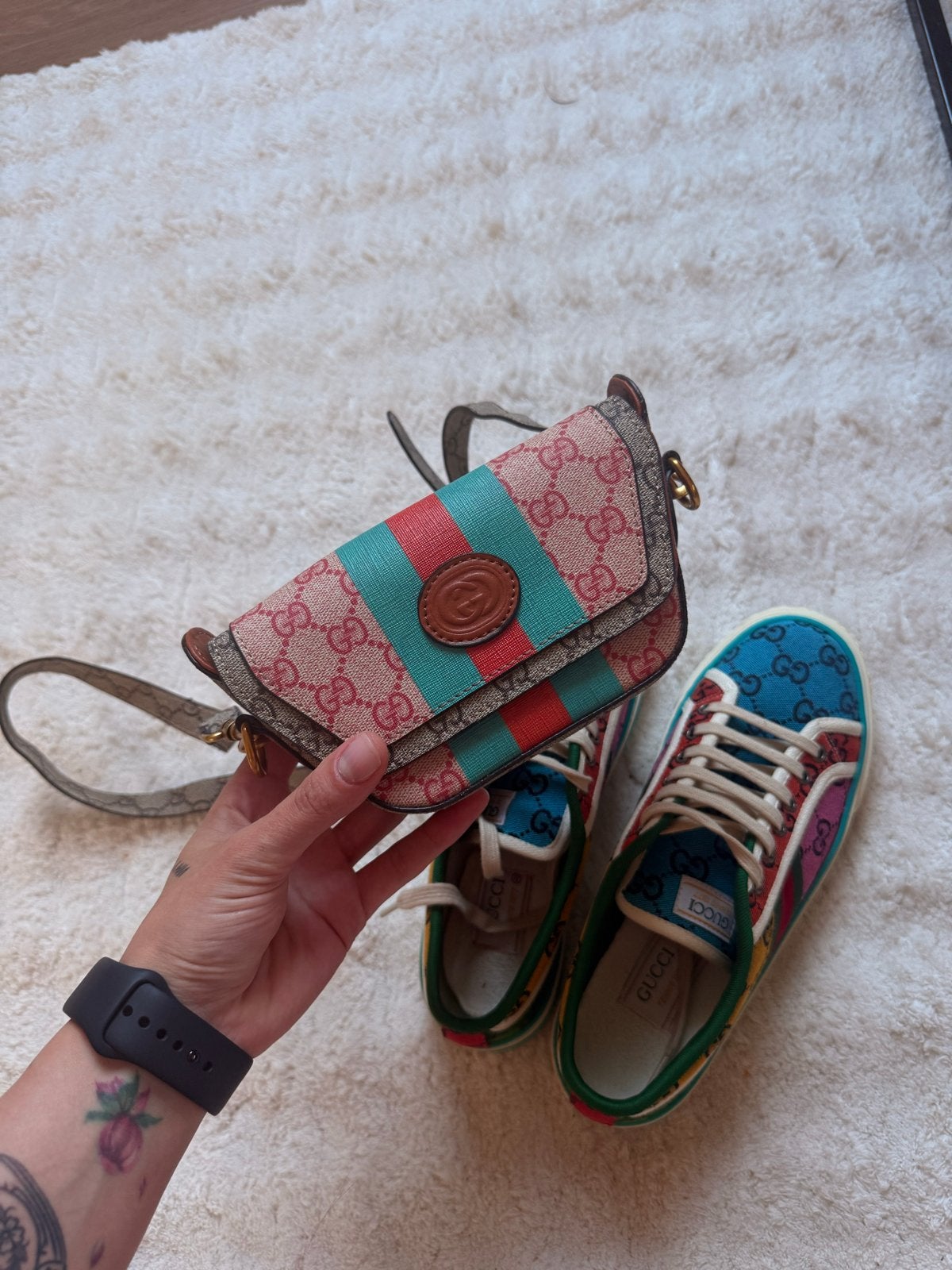 sneakers en tas set - Maat 40, Kleding | Dames, Schoenen, Ophalen of Verzenden, Zo goed als nieuw, Sneakers of Gympen