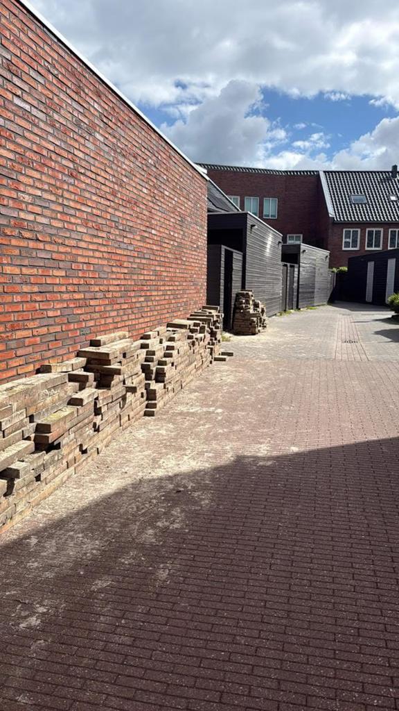 70m2 Sierbestrating/Klinkers - Gratis (Leeuwarden), Ophalen, Klinkers, Zo goed als nieuw, 10 m² of meer