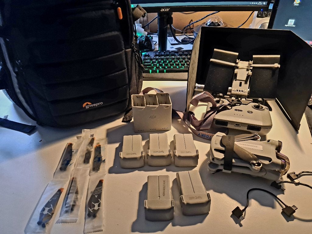 DJI Mini 3 Pro 4K - Zeer compleet o.a. met 5 accu's!, Extra accu('s), Cameradrone, 5 tot 10 kilometer, Ophalen of Verzenden