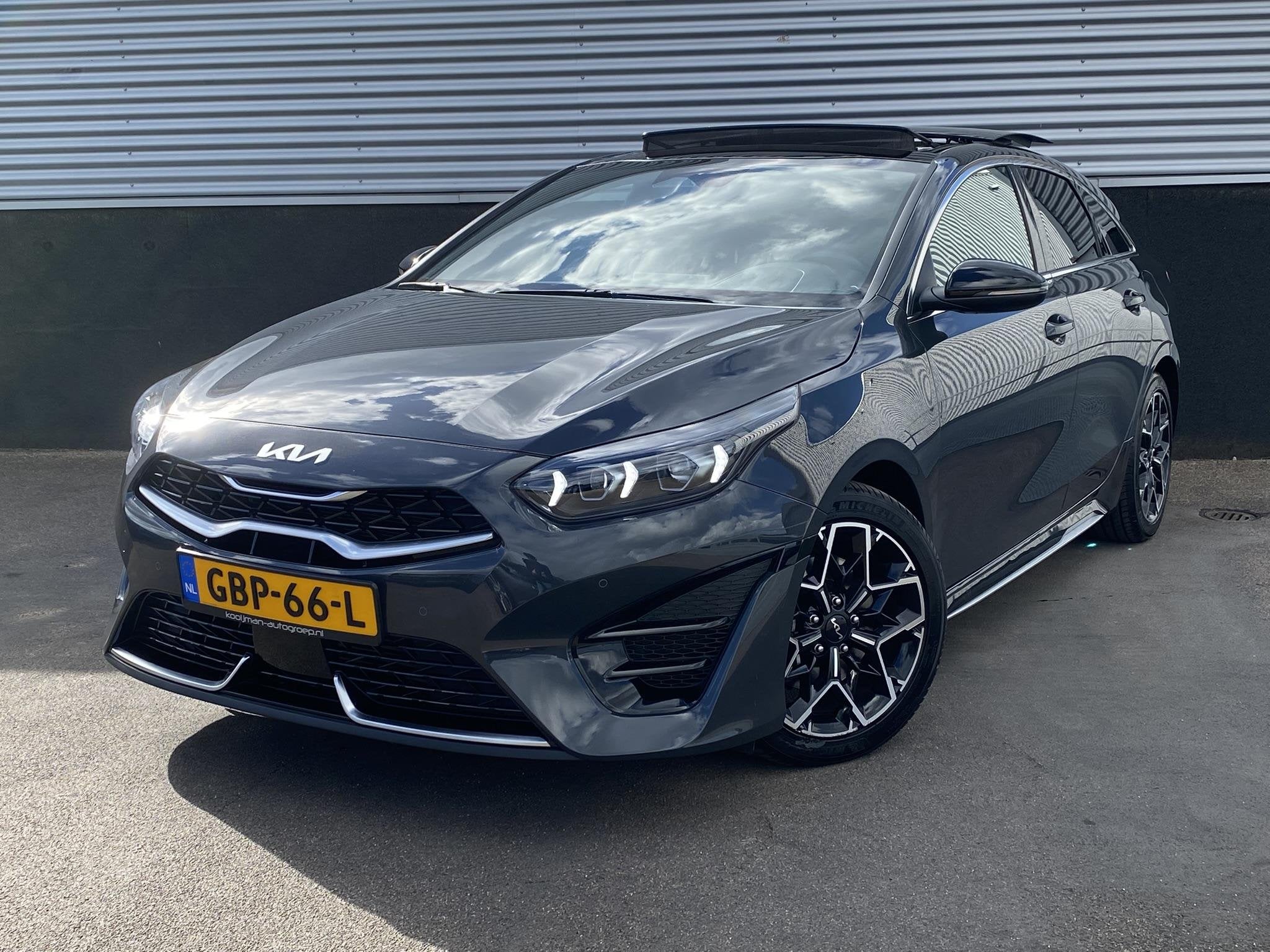 Kia ProCeed 1.5 T-GDi GT-Line Elektr. schuif-/kanteldak, dod, 1325 kg, Gebruikt, Euro 6, 4 cilinders