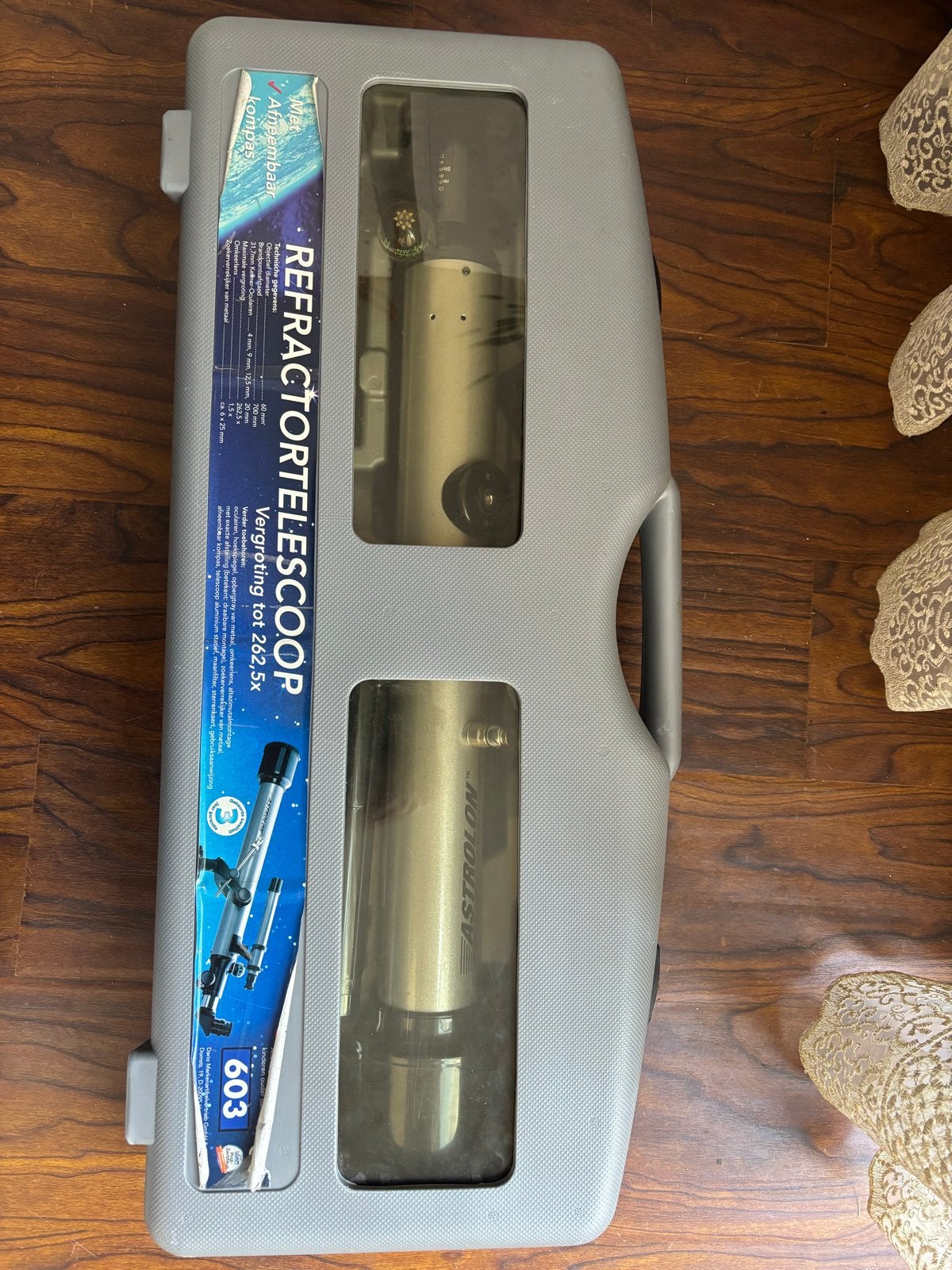 Astrolon Refractortelescoop 603 met Statief en Koffer, Gebruikt, Lenzentelescoop (refractor), Met statief, Ophalen of Verzenden
