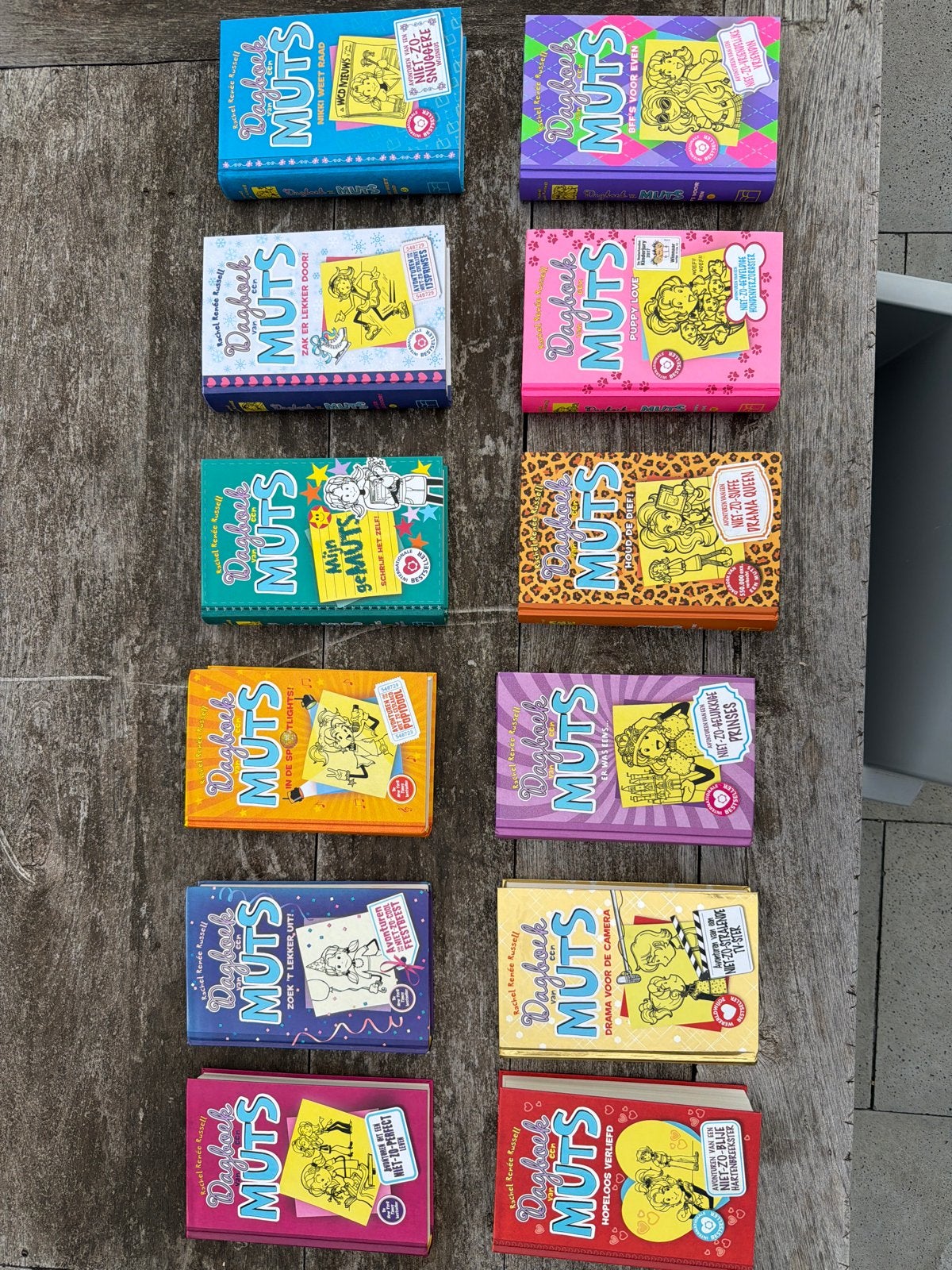 Dagboek van een Muts boekenreeks - 12 delen, Ophalen of Verzenden, Zo goed als nieuw, Nederland