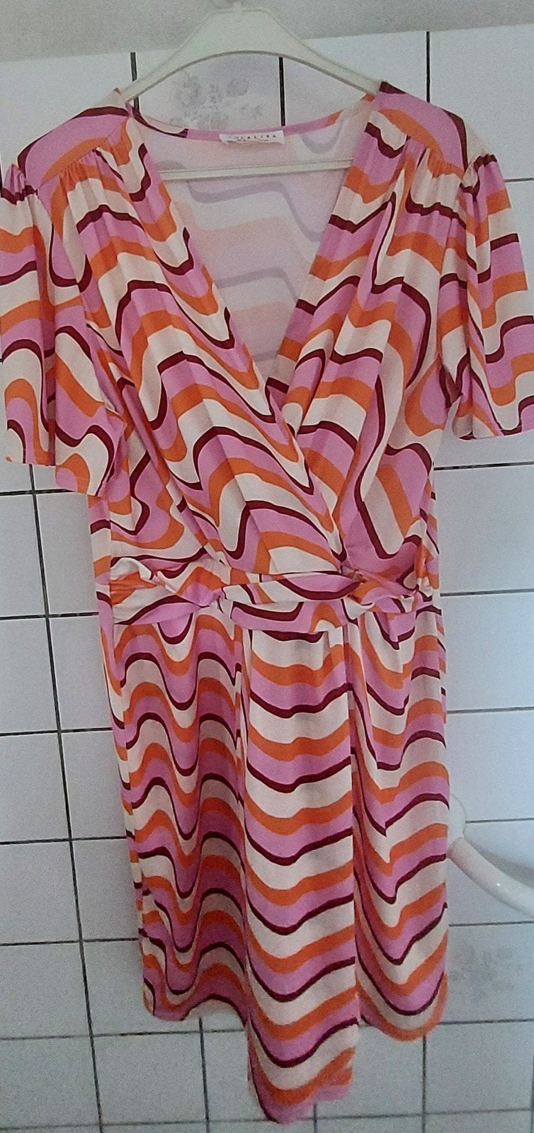 LOLA LIZA ZOMERJURK MAAT 46 NIEUW!, Maat 46/48 (XL) of groter, Nieuw, Ophalen of Verzenden, Roze