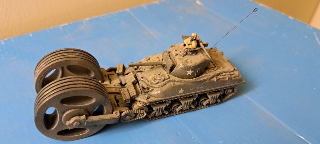 1/72 unimax forces of valor sherman mine roller, Hobby en Vrije tijd, Overige merken, Ophalen of Verzenden, Zo goed als nieuw