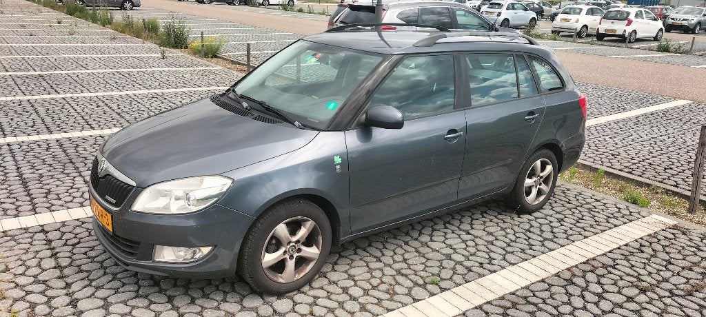 Skoda Fabia 1.2 TDI 55KW Combi 2011 Grijs, Voorwielaandrijving, 1199 cc, Stationwagon, Particulier