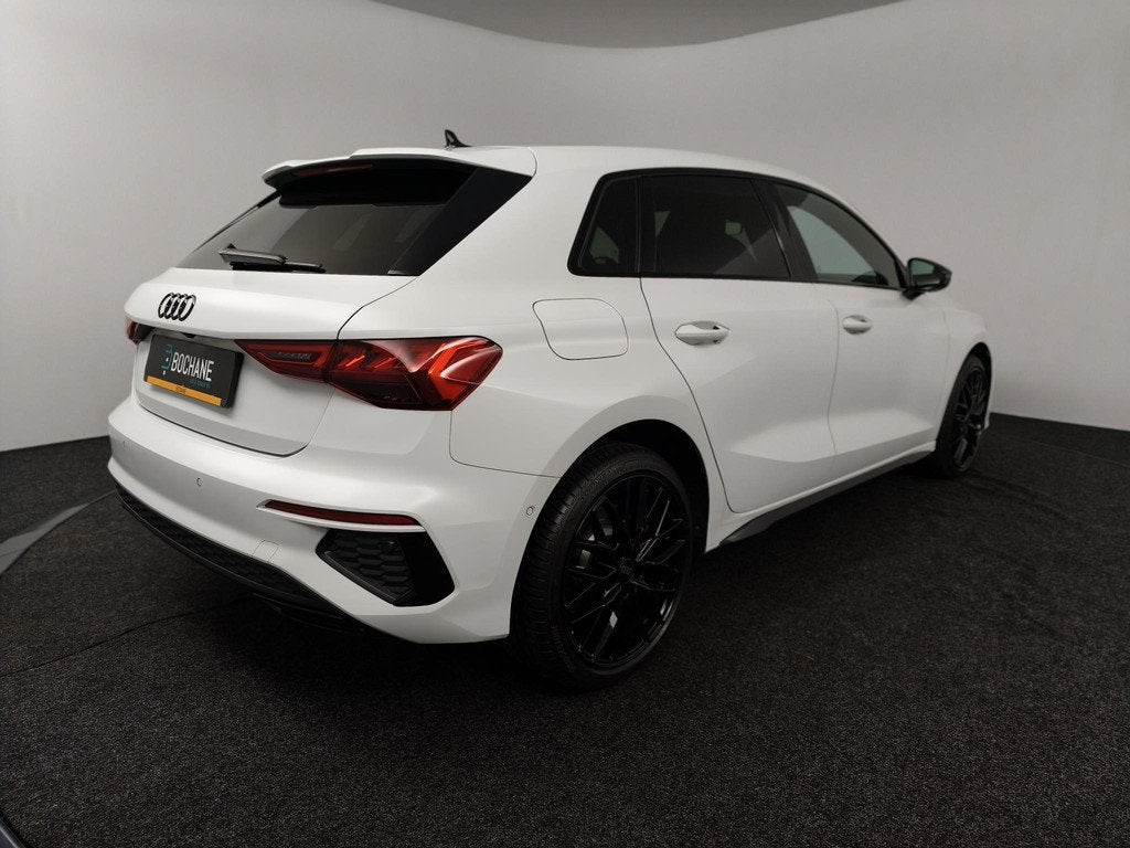 Audi A3 Sportback 45 TFSI e S edition Competition | Panorama, Auto's, Audi, 77 km/l, Gebruikt, Euro 6, 4 cilinders