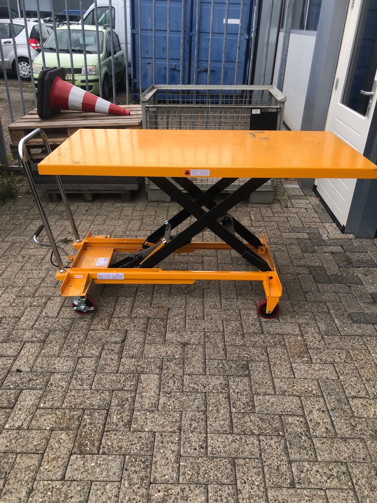 HBM 500 Kg. Groot Verrijdbare Werktafel / Heftafel, Ophalen of Verzenden