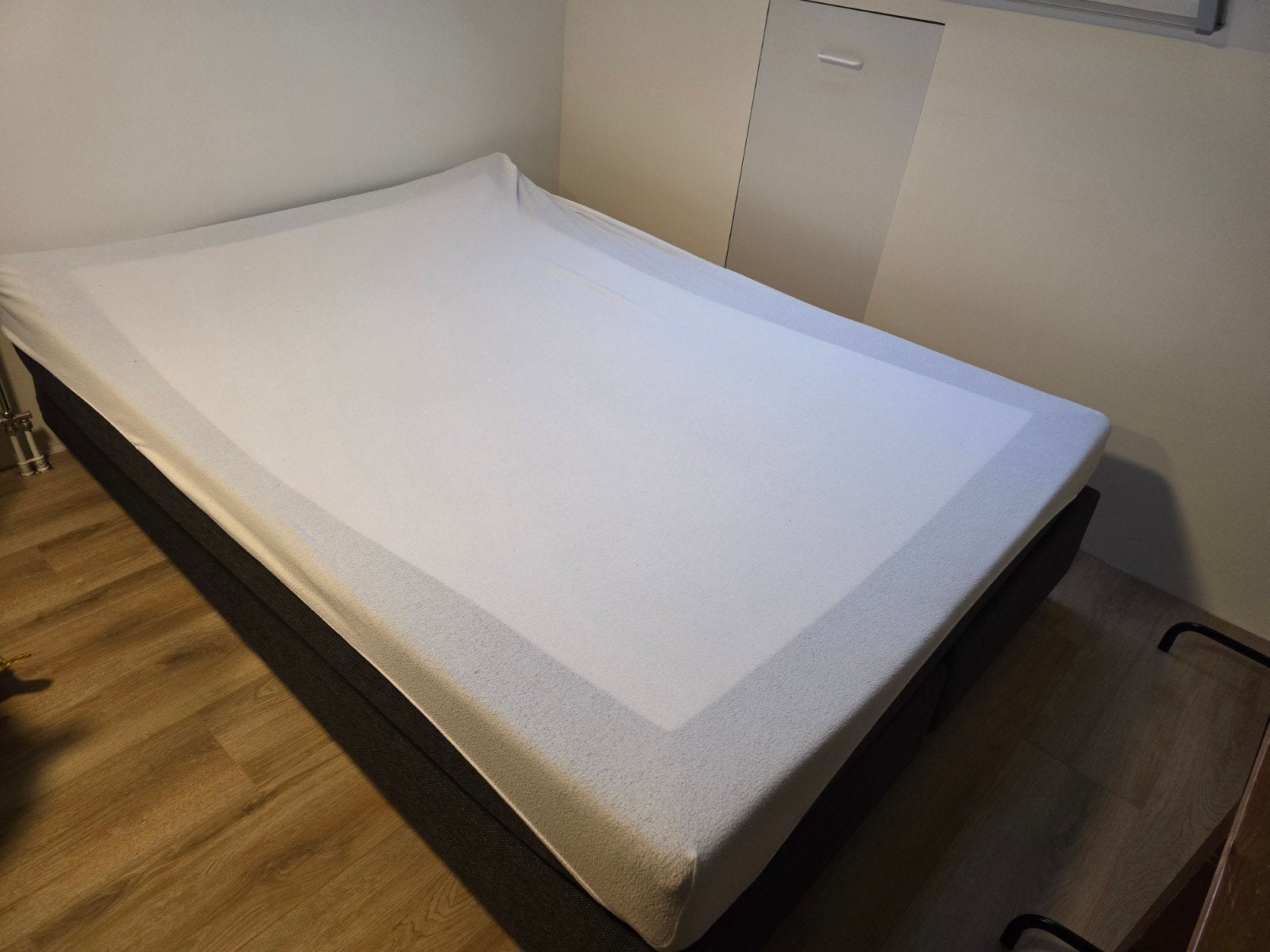 Boxspring 210x160 incl matras, Ophalen, 210 cm, Tweepersoons, Zo goed als nieuw