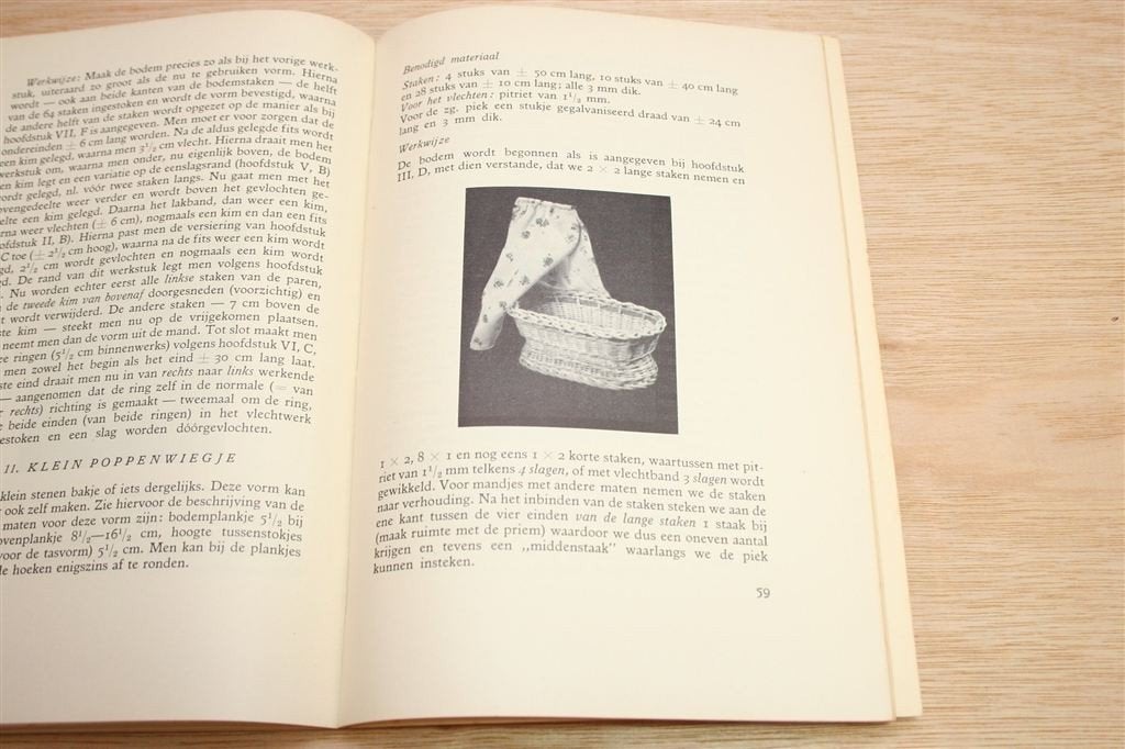 Vlechtende Handen [1953] — Vintage Handleiding, Ophalen of Verzenden, Gelezen, Overige onderwerpen