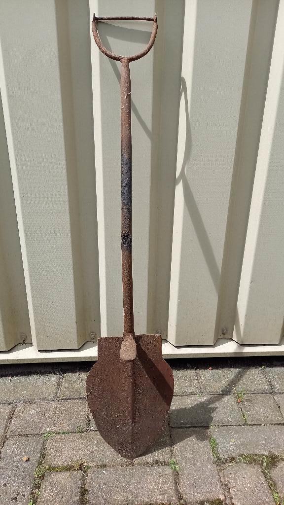 Oud vintage gereedschap kuilvoerspade kolentang lijmtang etc, Ophalen, Gebruikt