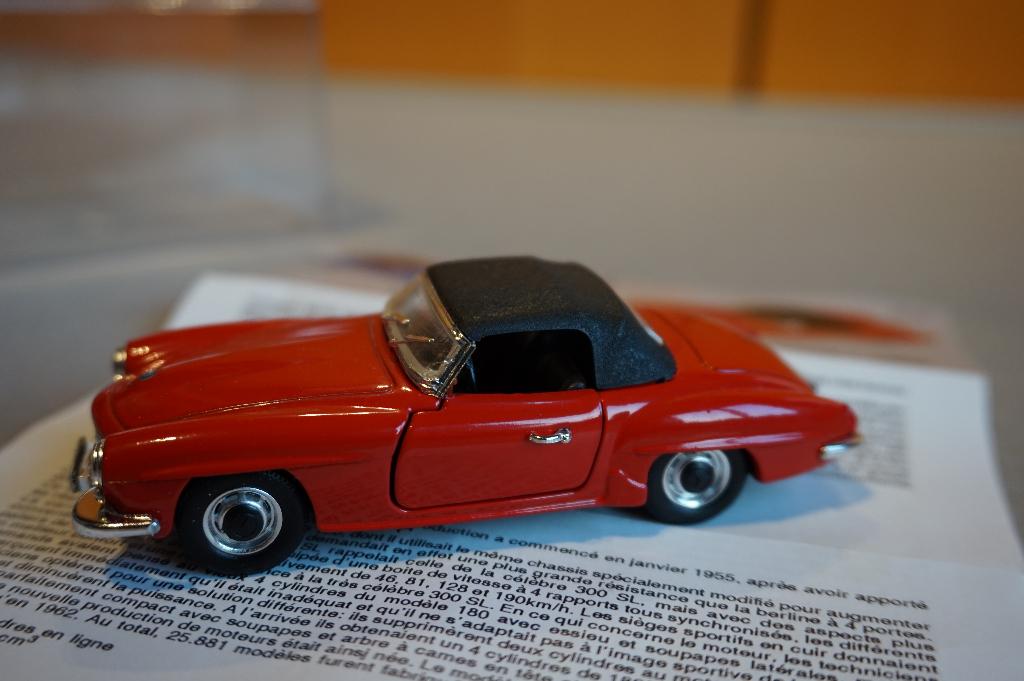 Mercedes W121 190SL soft top `55 - `63 1/43, Hobby en Vrije tijd, Modelauto's | 1:43, Ophalen of Verzenden, Zo goed als nieuw