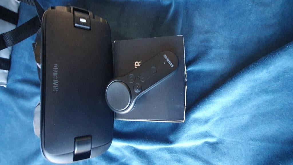 Samsung Gear VR met Controller, Spelcomputers en Games, Virtual Reality, Ophalen of Verzenden, Controller, Telefoon