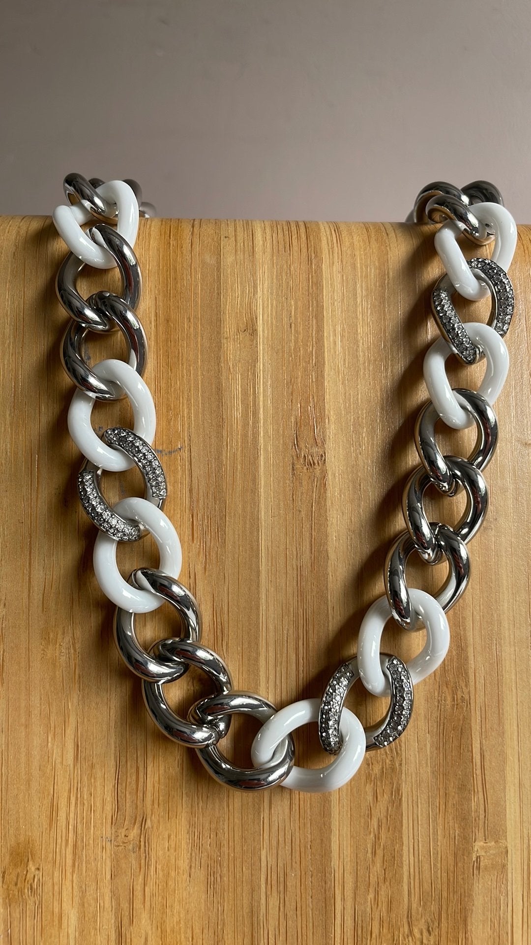 DKNY ketting edelstaal met ceramic en zirkonia, Ophalen, Overige materialen, Zo goed als nieuw, Zilver