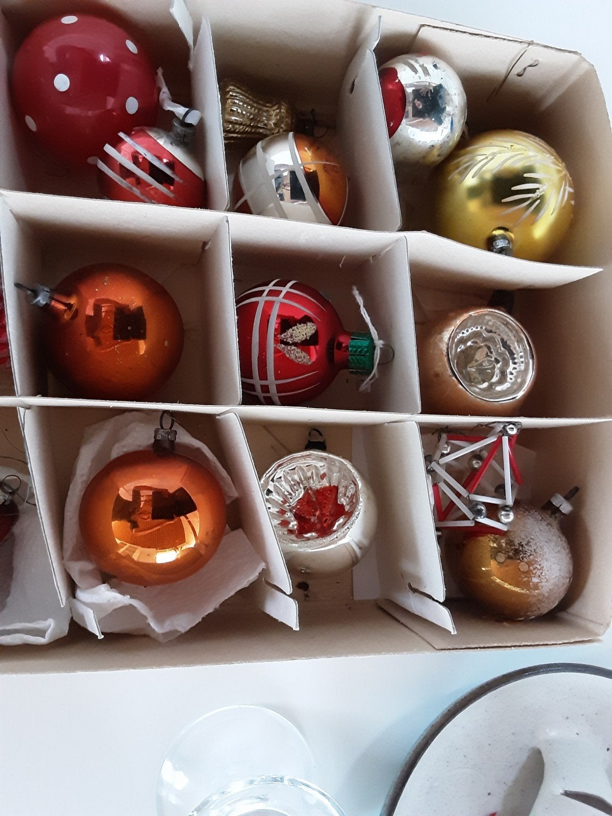 18 oude kerstballen,  oranje  rood, Ophalen