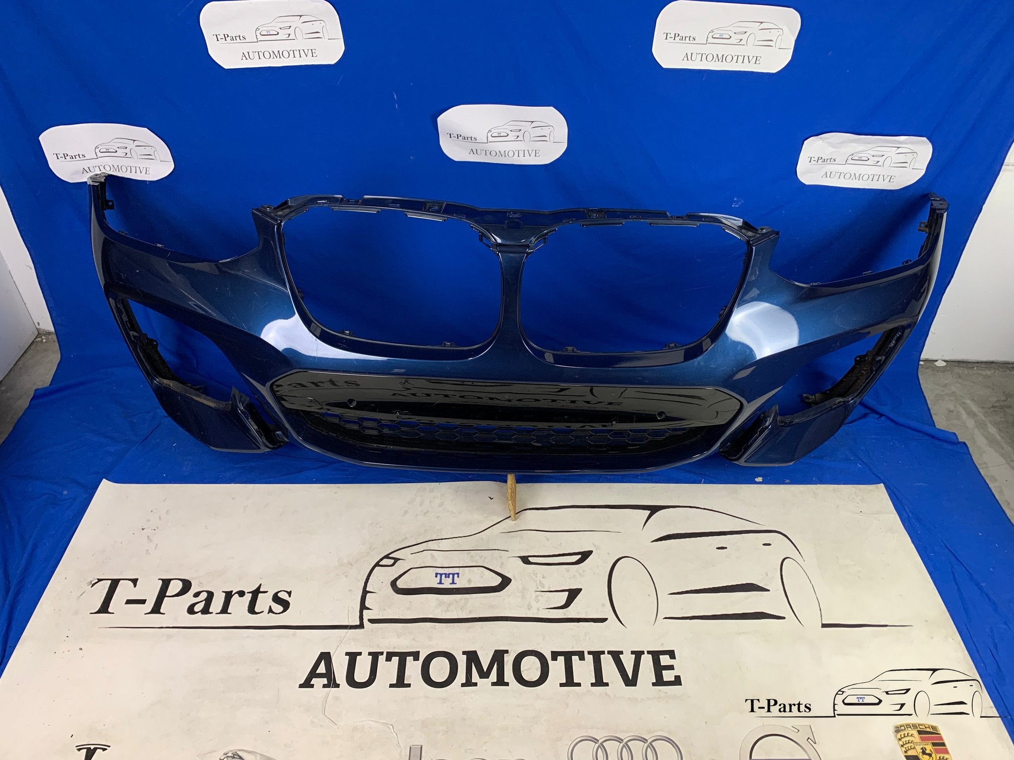 Bmw x3 m pakket voorbumper origineel bumper m-pakket, Petuelring 130
80788  Munich, DE, Gebruikt, Voor, Info@bmw.de