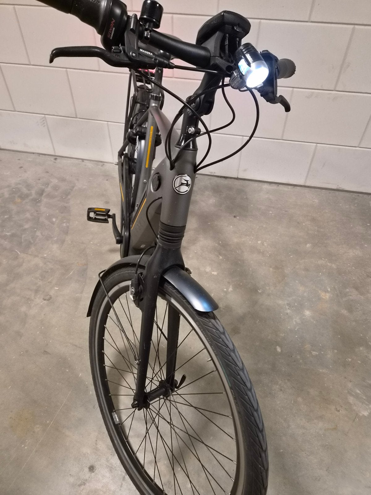 Gazelle ultimate c8+ elektrische herenfiets bosch middenmoto, Fietsen en Brommers, Fietsen | Heren | Herenfietsen, 57 tot 61 cm