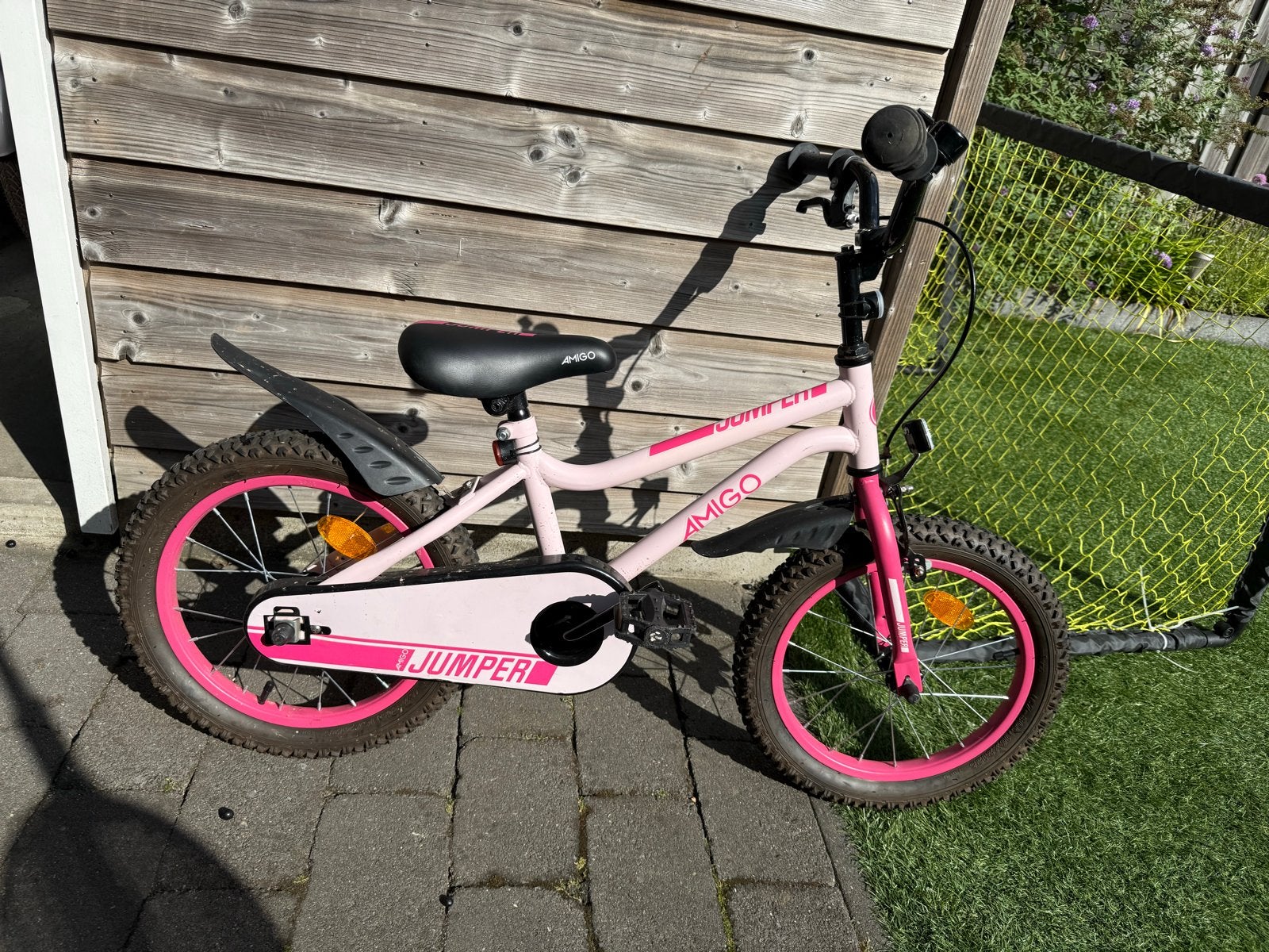 Amigo Jumper meisjesfiets 16 inch roze, Ophalen, Gebruikt, 16 tot 20 inch, Zijwieltjes