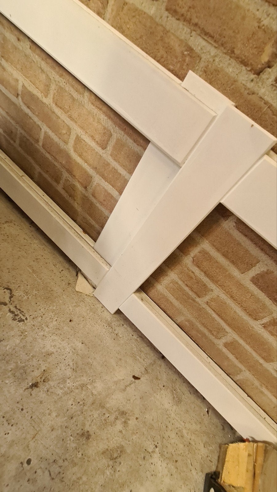Witte MDF plinten, diverse lengtes, Ophalen, Gebruikt, Mdf, 250 cm of meer