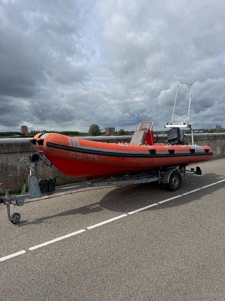 Marshall RIB rubberboot 150pk Mercury met trailer, Gebruikt, Peddels, 6 m, 2 m