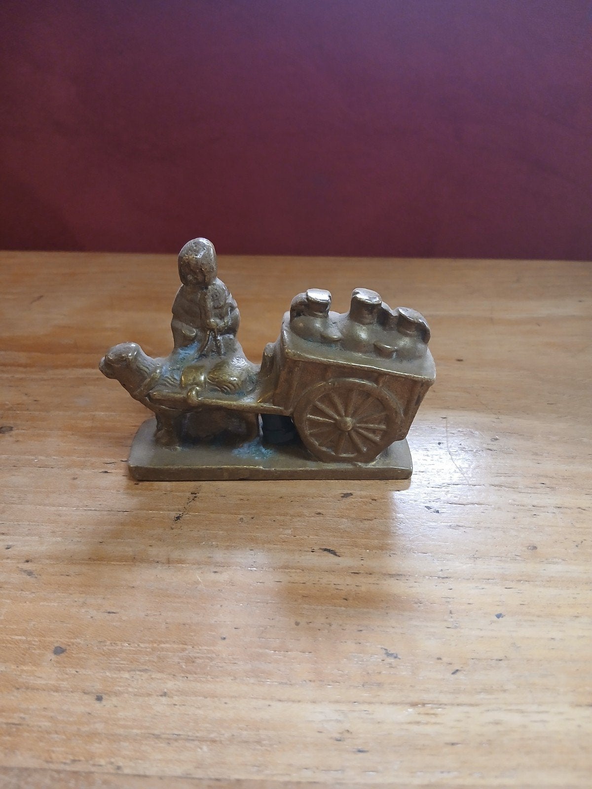 Vintage Bronzen Beeldje: Boer met Kar en Melkbussen, Antiek en Kunst, Ophalen of Verzenden