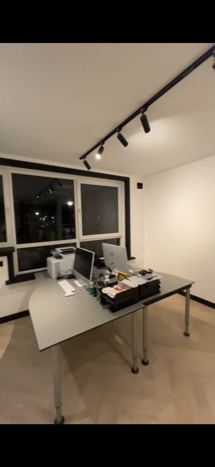 Kantoorruimte / praktijkruimte ter overname, 42 m², Huur, Kantoorruimte