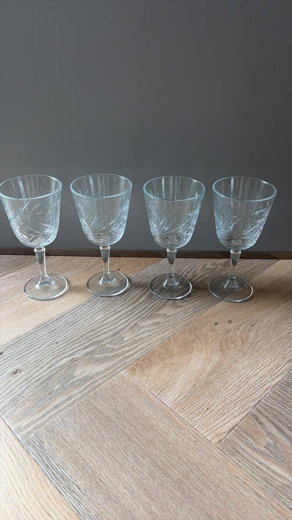Vier of zes wijnglazen Blomus, Glas of Glazen, Overige merken, Ophalen of Verzenden, Overige stijlen