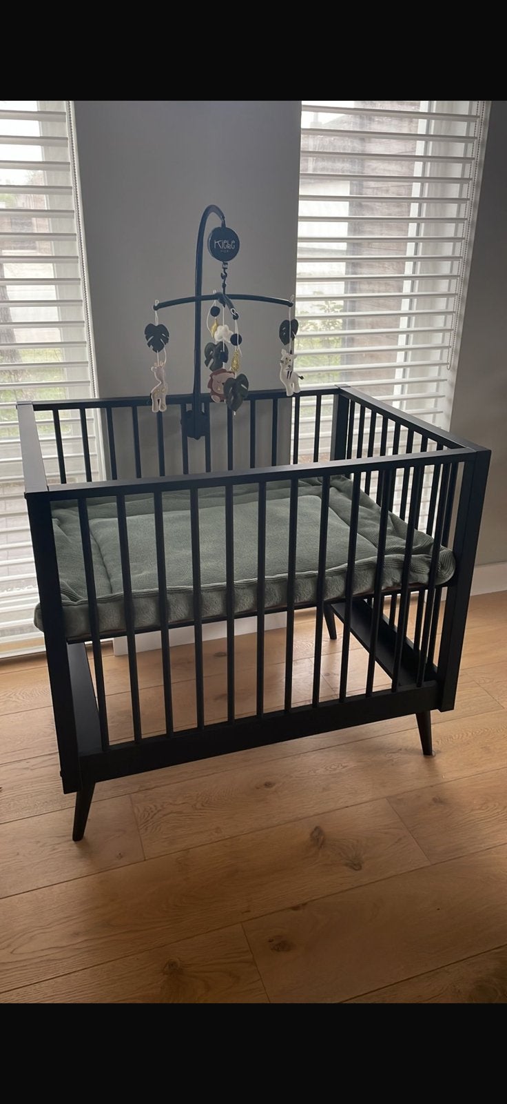 Te koop; baby box zwart, Kinderen en Baby's, Boxen, Ophalen, Zo goed als nieuw, Rechthoekig, In hoogte verstelbaar