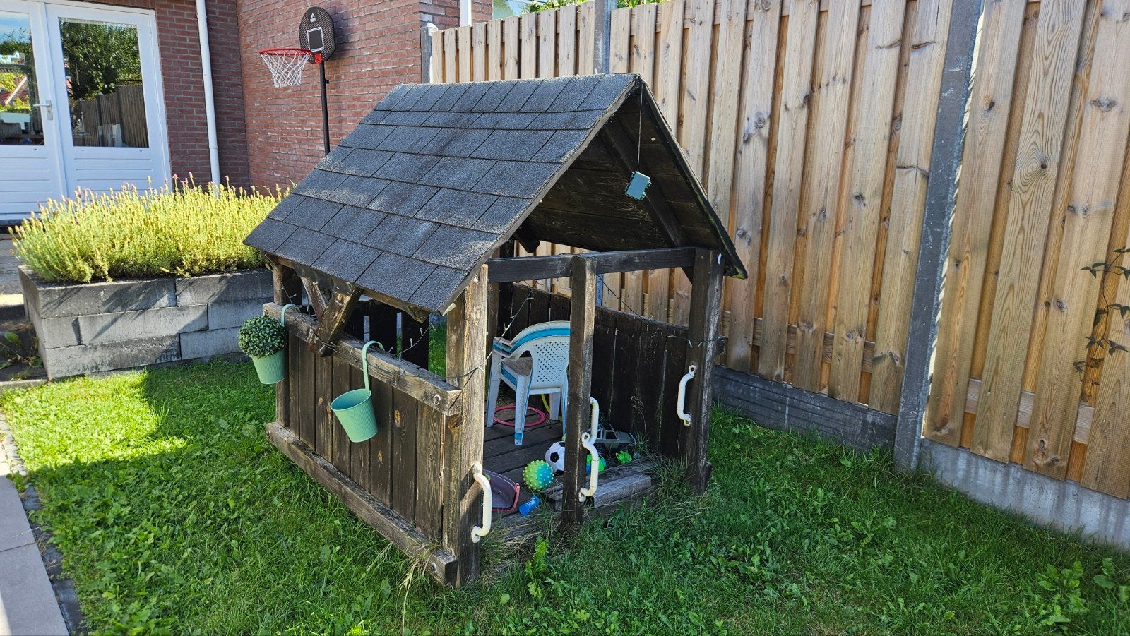 Houten speelhuisje - 140x130x160cm - Gratis af te halen, Ophalen, Gebruikt, Hout
