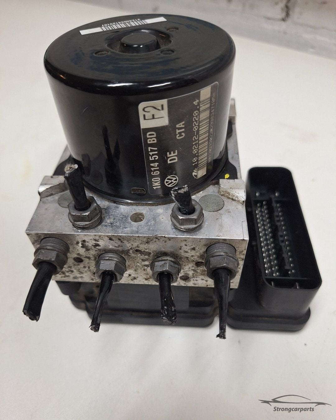 ABS Pomp VW Golf Scirocco Audi A3 8P 1K0614517BD 1K097379AD, Auto-onderdelen, Remmen en Aandrijving, Gebruikt, -, -, Ophalen of Verzenden
