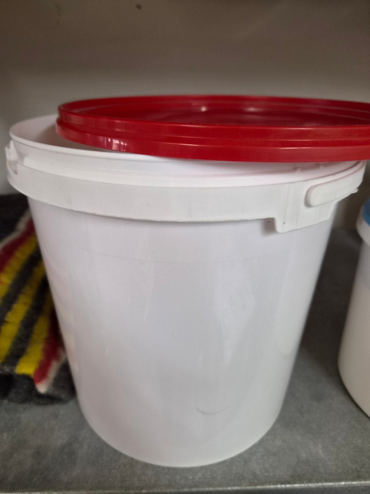 te koop emmers 10-11 ltr.      200 stuks aanwezig, Ophalen, Gebruikt, Kunststof, Met deksel