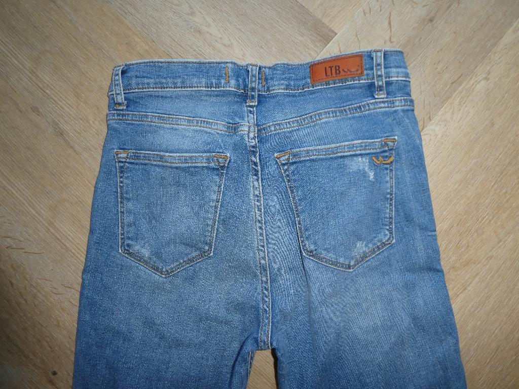 LTB Amy X spijkerbroek maat 28-32, Blauw, Ophalen of Verzenden, Zo goed als nieuw, LTB