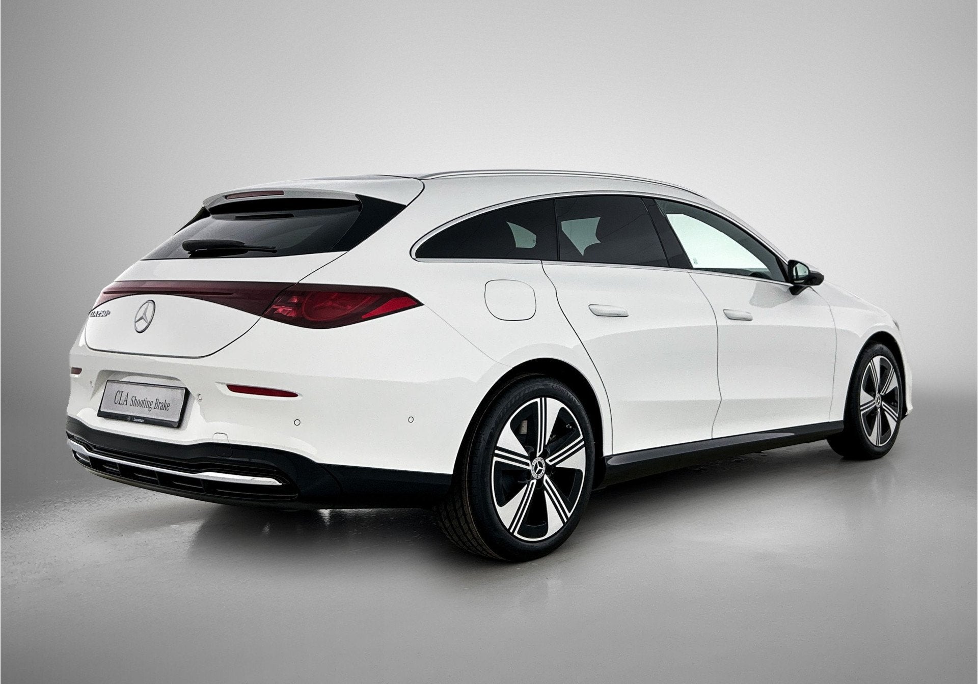 Mercedes-Benz CLA-Klasse Shooting Brake 250+ Business Soluti, Auto's, Automaat, CLA, Zwart, Nieuw