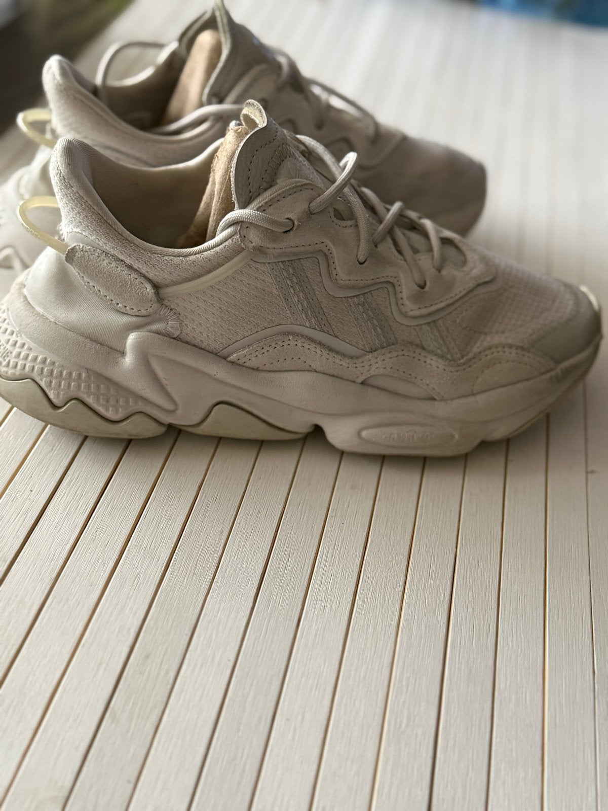 Adidas Ozweego sneakers - Maat 36 - Goede staat, Ophalen, Gedragen, Wit, Sneakers of Gympen
